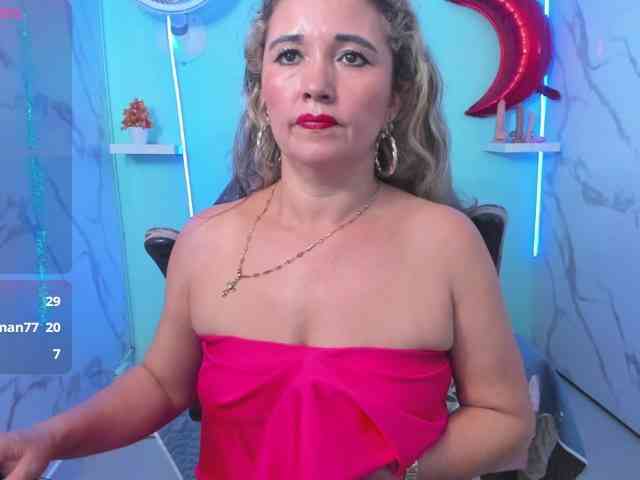 noelia-milf19 webcam