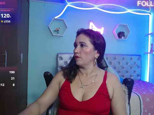 noelia-milf19 webcam