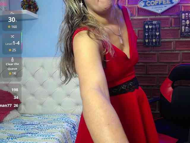 noelia-milf19 webcam