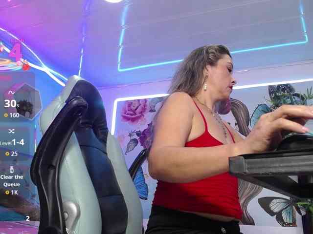 noelia-milf19 webcam