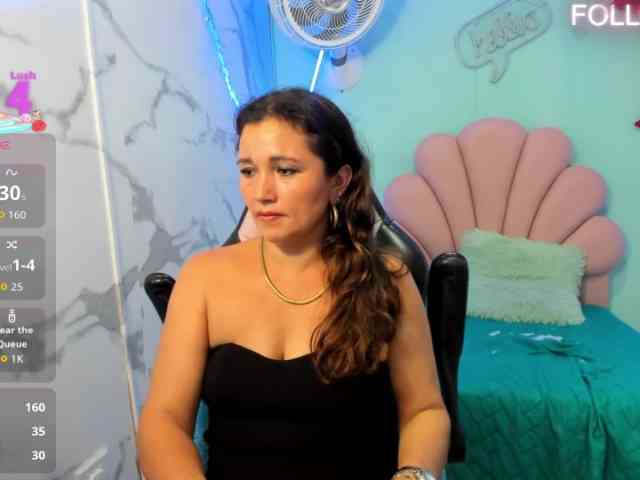 noelia-milf19 webcam