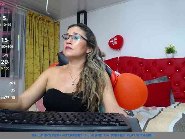 noelia-milf19 webcam