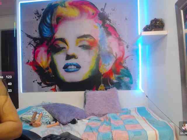 noelia-milf19 webcam