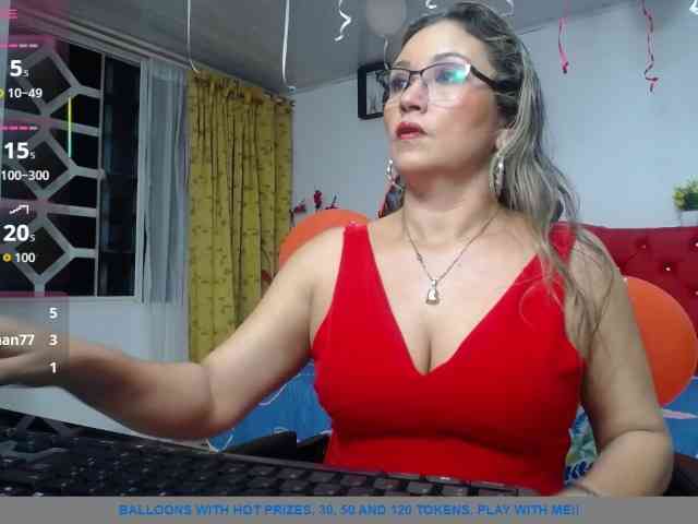 noelia-milf19 webcam
