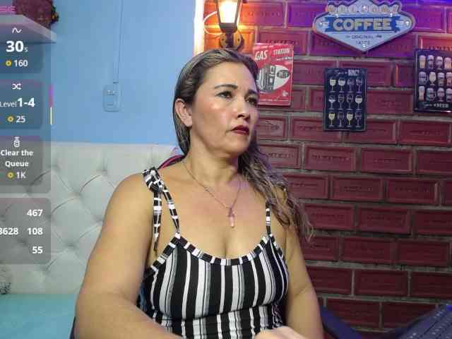noelia-milf19 webcam