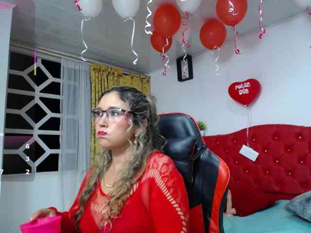 noelia-milf19 webcam