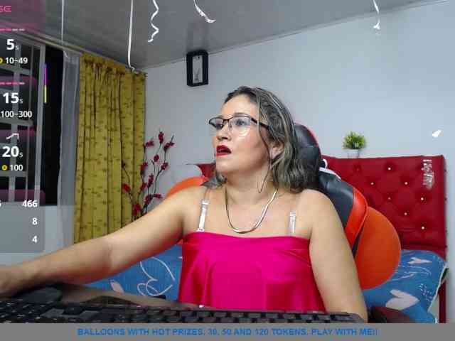 noelia-milf19 webcam