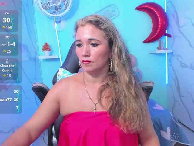 noelia-milf19 webcam