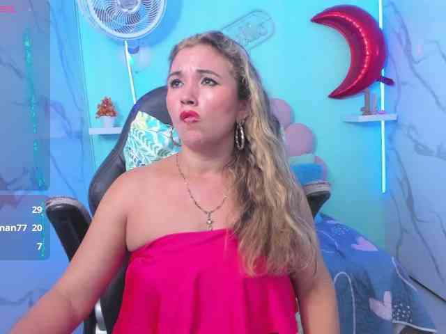 noelia-milf19 webcam