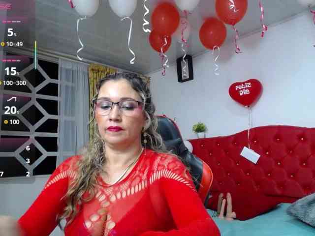 noelia-milf19 webcam