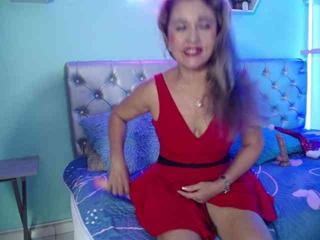 noelia-milf19 webcam