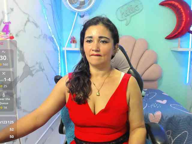 noelia-milf19 webcam
