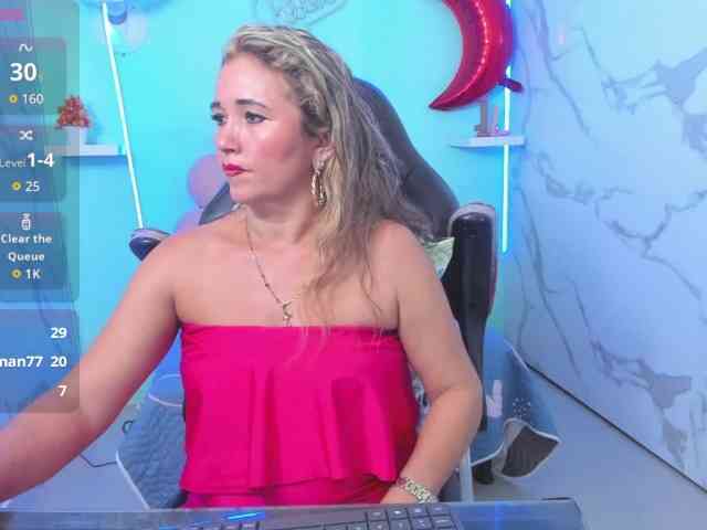 noelia-milf19 webcam