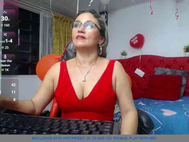noelia-milf19 Live Webcam on BongaCams