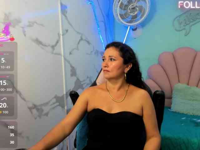 noelia-milf19 webcam