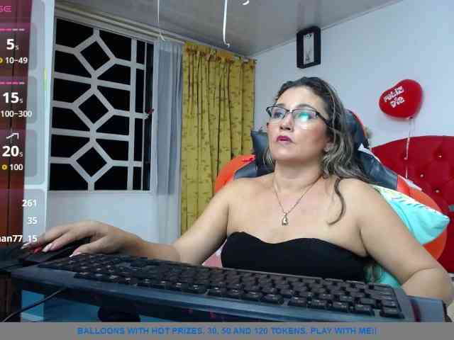 noelia-milf19 webcam
