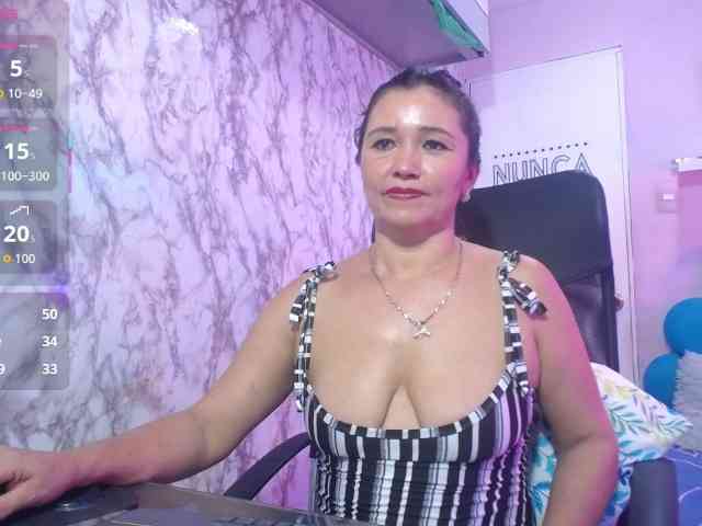 noelia-milf19 webcam