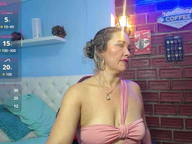noelia-milf19 webcam