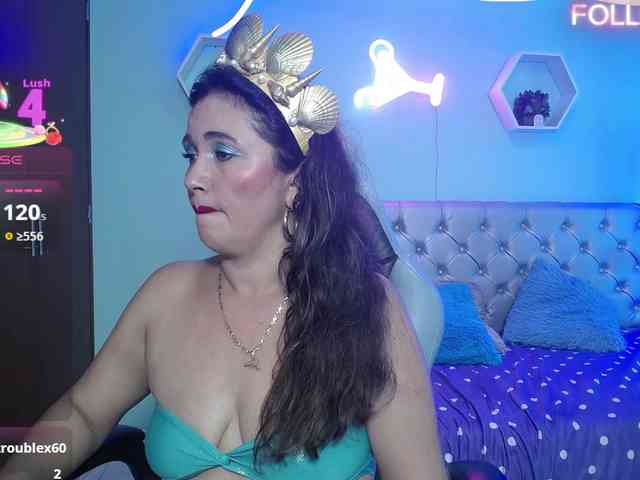 noelia-milf19 webcam