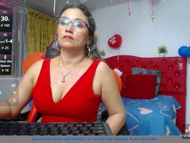 noelia-milf19 webcam