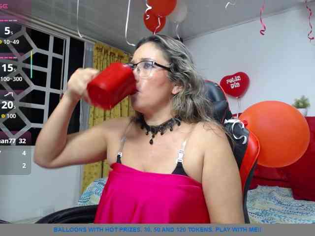 noelia-milf19 webcam