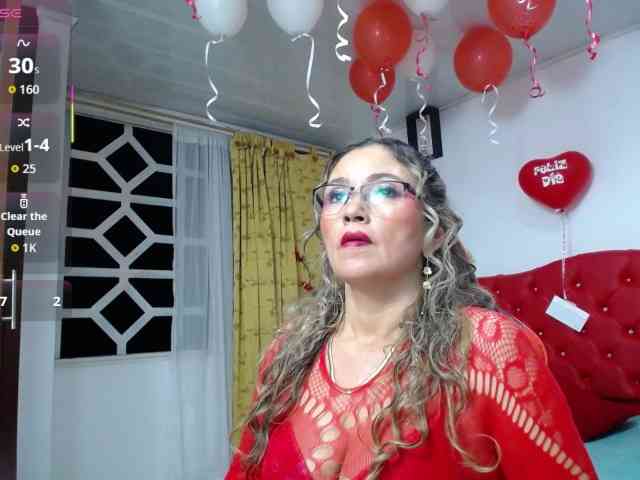 noelia-milf19 webcam