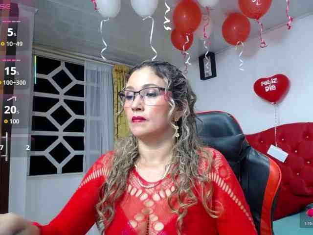 noelia-milf19 webcam