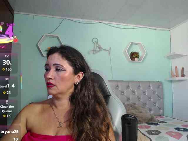 noelia-milf19 webcam