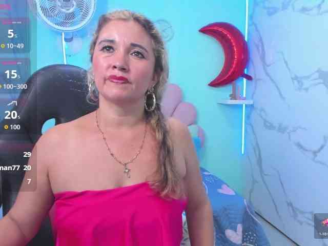 noelia-milf19 webcam