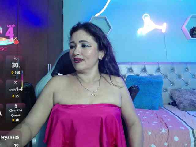 noelia-milf19 webcam