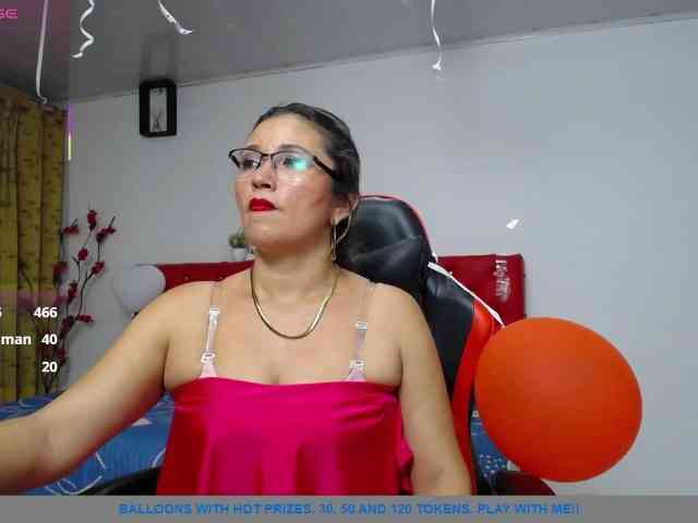 noelia-milf19 webcam
