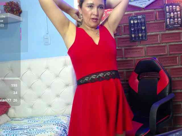 noelia-milf19 webcam