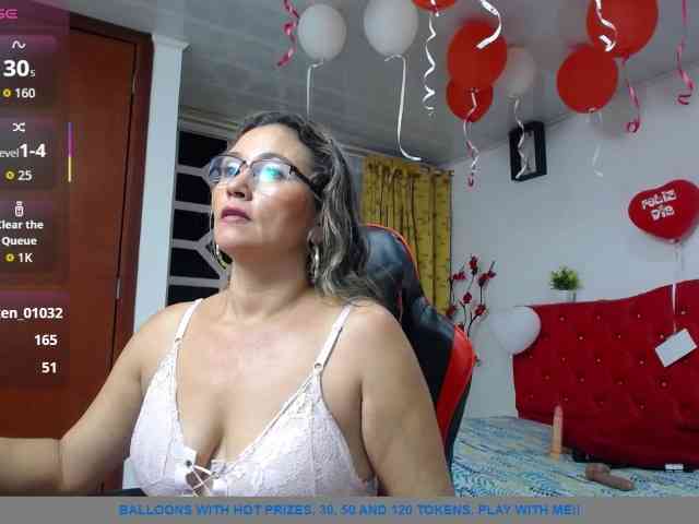 noelia-milf19 webcam