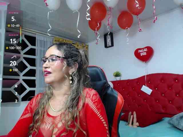 noelia-milf19 webcam