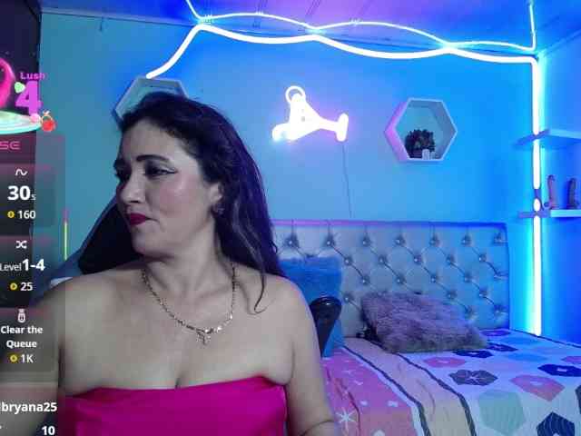 noelia-milf19 webcam