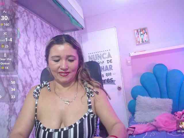 noelia-milf19 webcam
