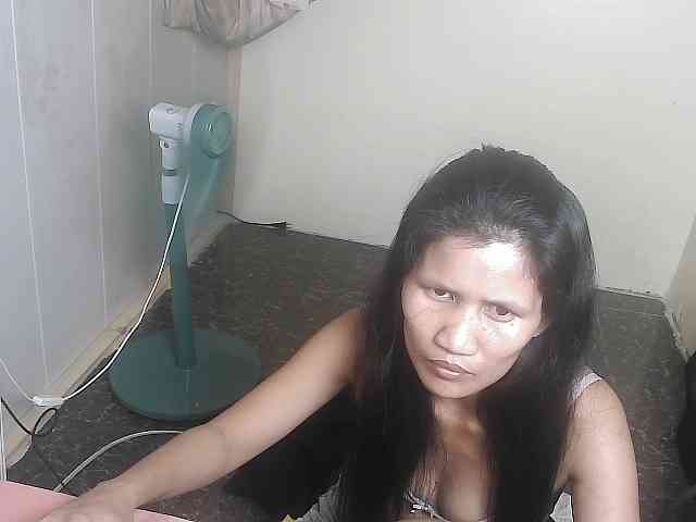 MilkyPinay29 Live Webcam on BongaCams