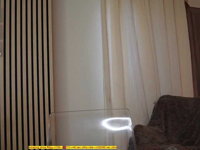 heySiry's BongaCams show and profile