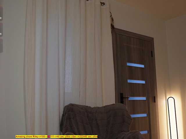 heySiry's BongaCams show and profile