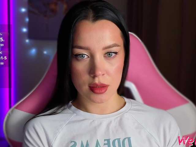 AmeliaSonk's BongaCams show and profile