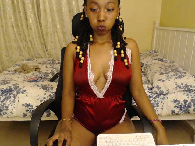 Mariewana's BongaCams show and profile