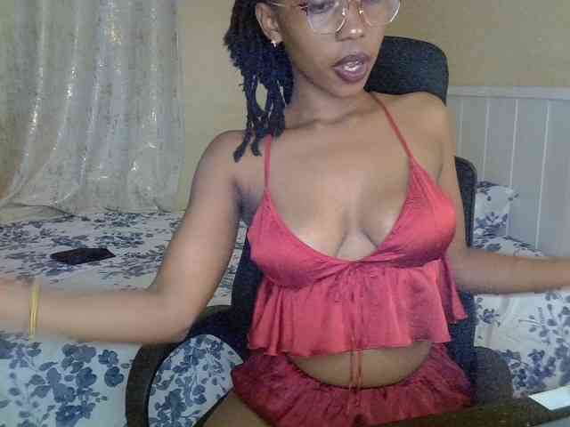 Mariewana Live Webcam on BongaCams
