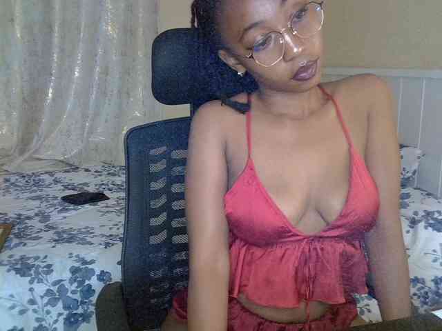 Mariewana Live Webcam on BongaCams
