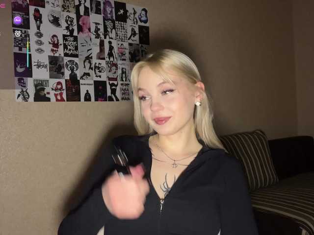 KaronVondielingen's BongaCams show and profile