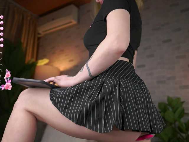 babyyyluna's BongaCams show and profile