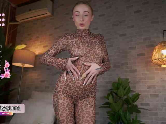 babyyyluna webcam