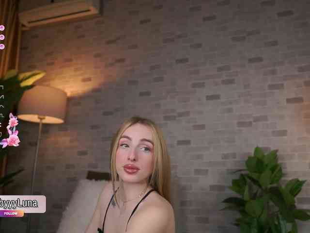 babyyyluna webcam