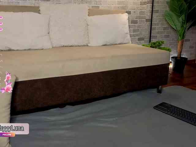 babyyyluna webcam