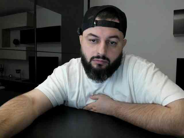 DravenPeak Live Webcam on BongaCams