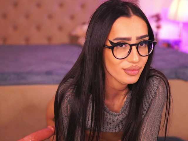 ChloeObril's BongaCams show and profile